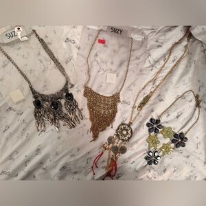 Elegant Necklace Set - Costume Jewelry